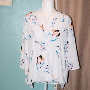Finn & Grace Blouse Floral Wrap NWOT